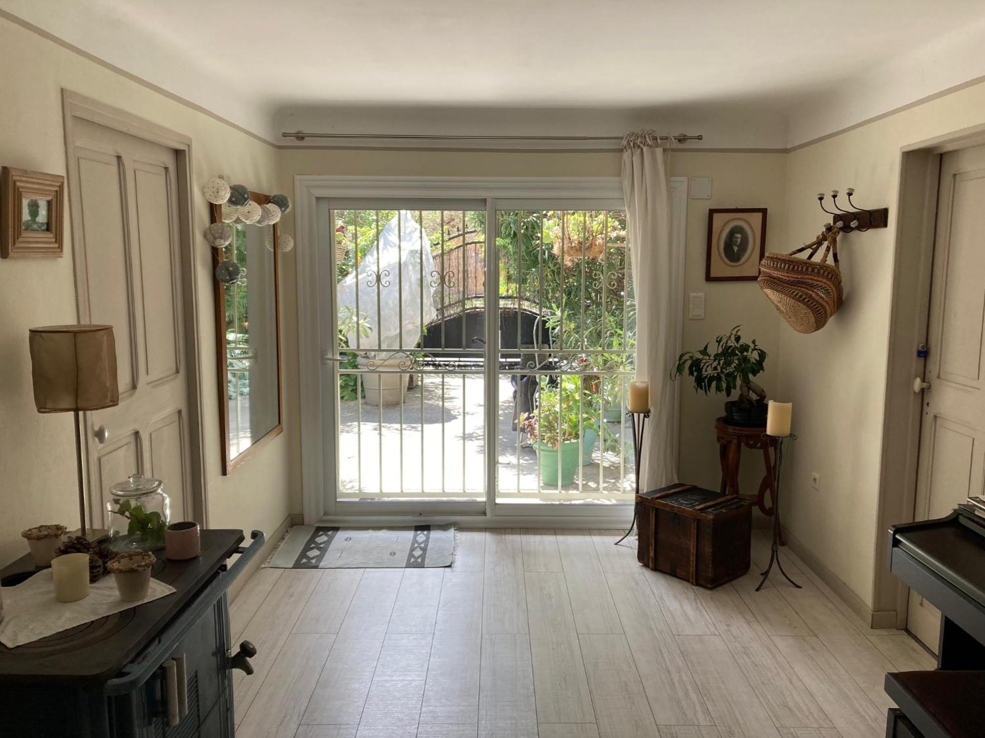 Appartement Complet Ou 2 Chambres De Charme En Centre-Ville Arles Esterno foto
